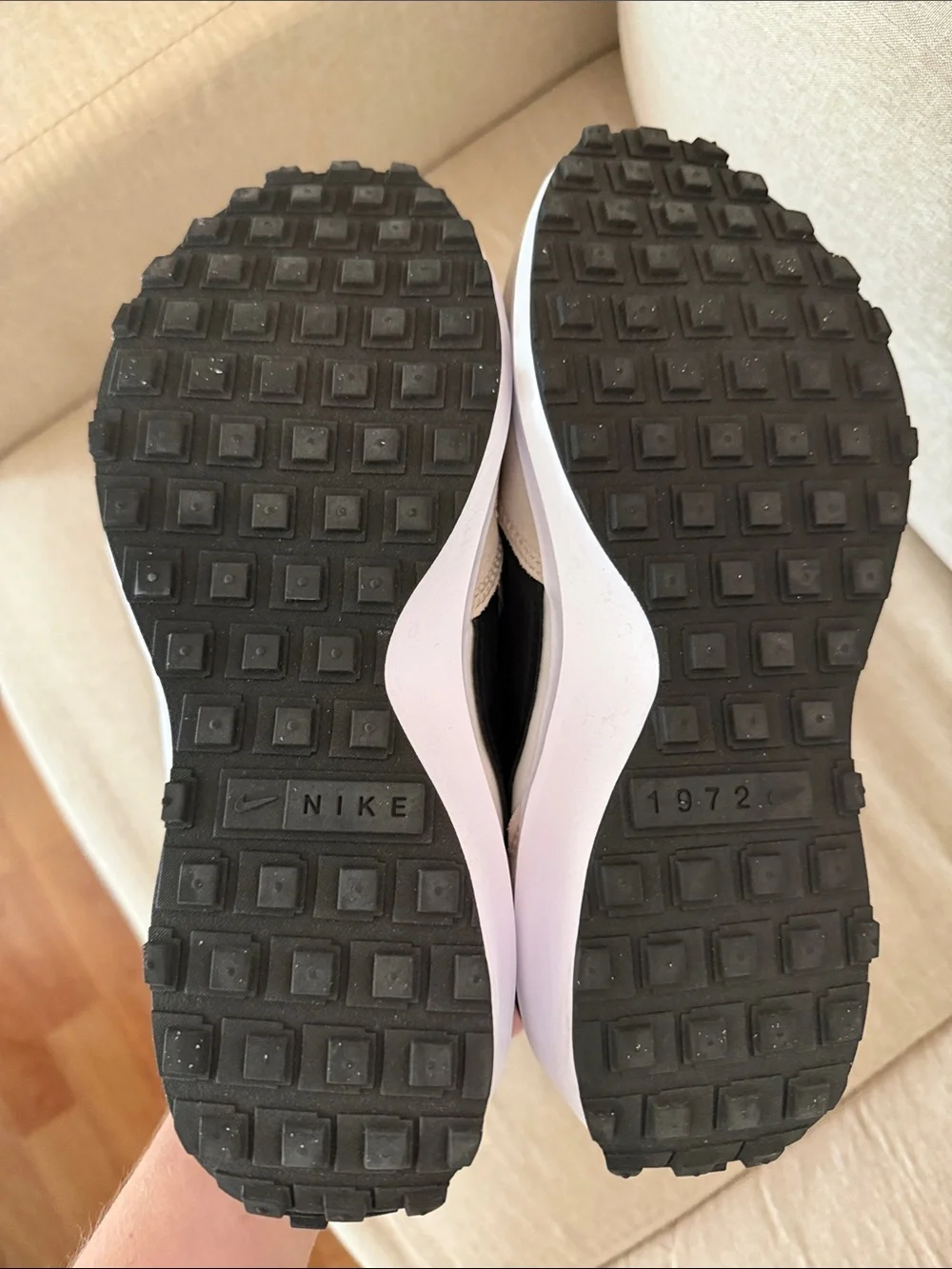 Nike Waffle Debut Sanddrift White Casual Sneakers Women's Size 9